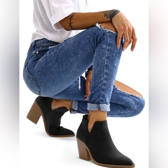 Kathemoi Women's Ankle Chunky Stacked Heel Slip On Pointed Toe Boots Size 5.5 - Picture 12 of 13